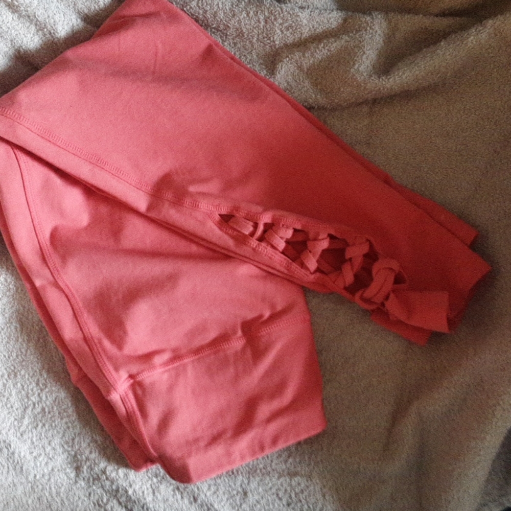 MTA Sport Workout leggings/yoga pants size S. Apricot color.